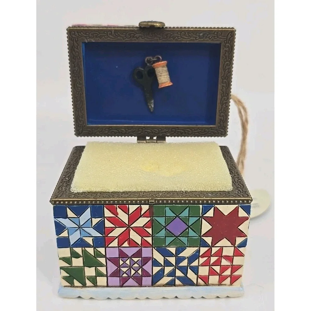 Jim Shore Create A Life‎ Sew Beautiful 4014697 Heartwood Creek 2009 Trinket Box